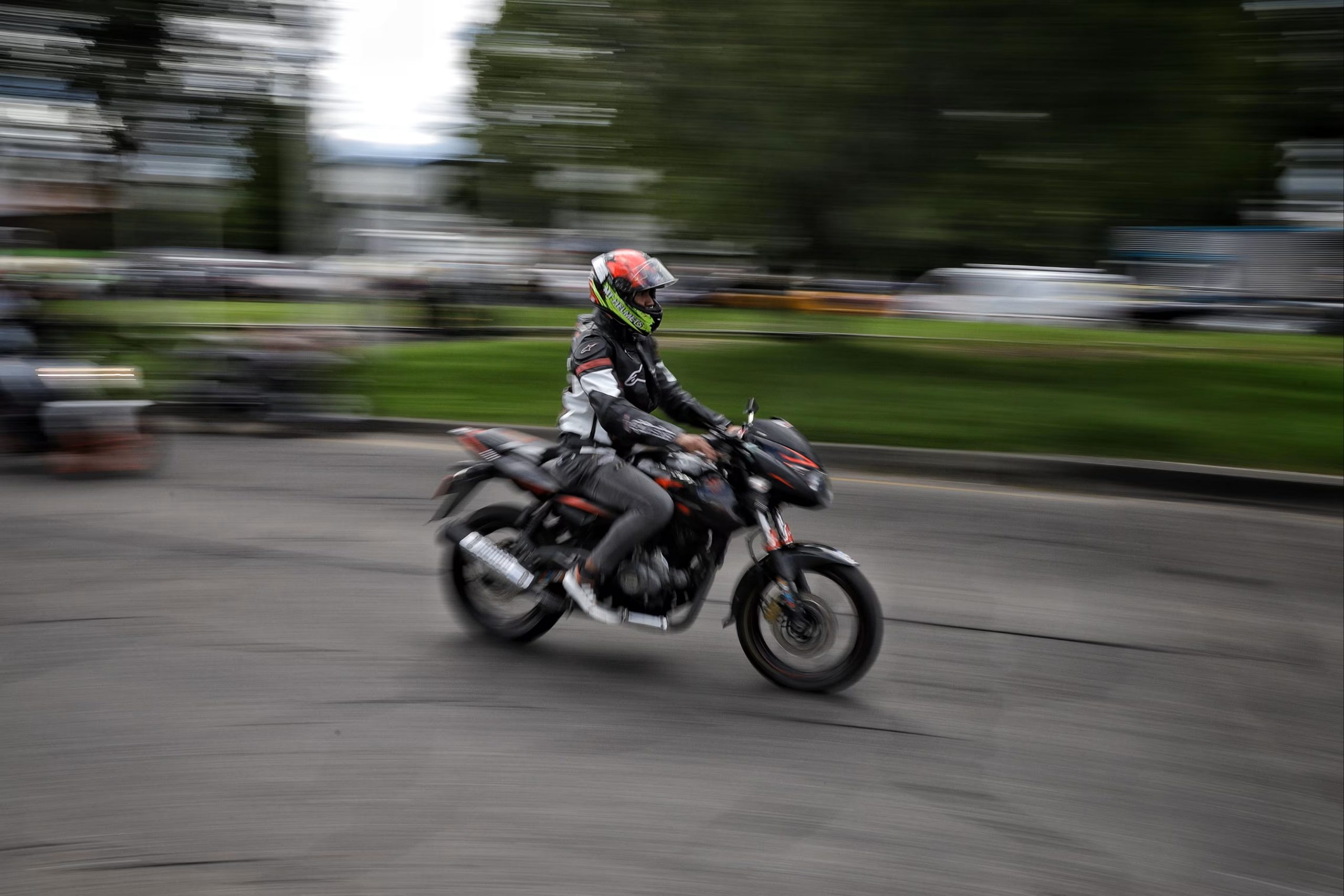 ​A Ascensão das Motocicletas no Brasil: Reflexos Econômicos e Oportunidades no Mercado de Motopeças